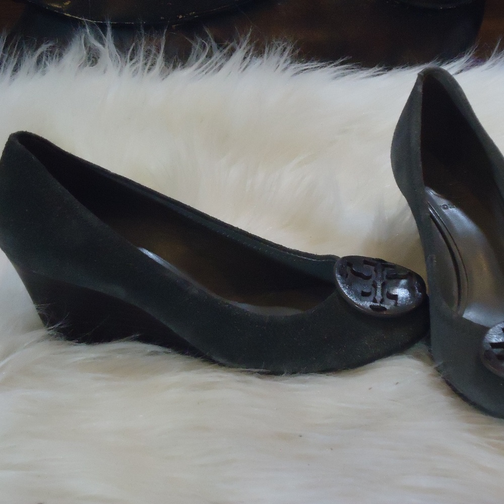 Tory Burch Gray Suede Wedges (5.5)